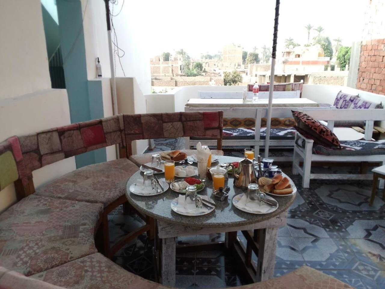 One Love Guesthouse & Restaurant Luxor Exteriér fotografie